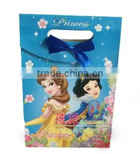 China Customized Grid Printing Wholesale Luxury Handbag Shape Paper Gift Bag With Gift Paper Bag photo-2