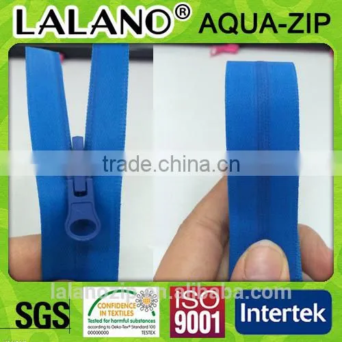 #3 Coil Zipper Water Repellent for Garments in Appareal