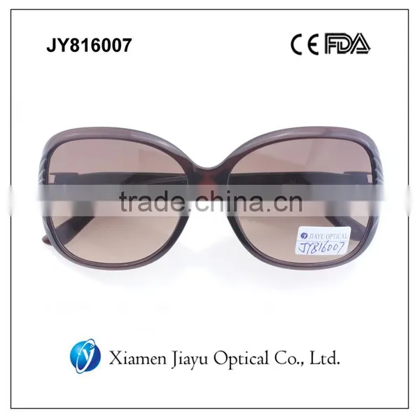 New Square Frame Fashion Sunglasses for Women photo-2