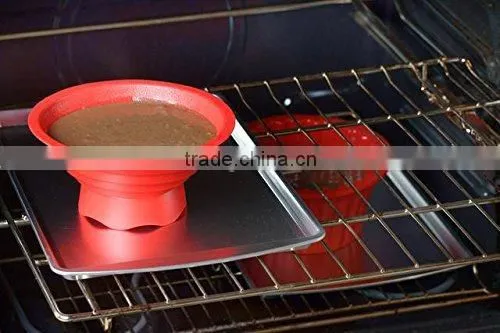 High Quality Non-stick Silicone Jumbo Cupcake Mold With Cover photo-4