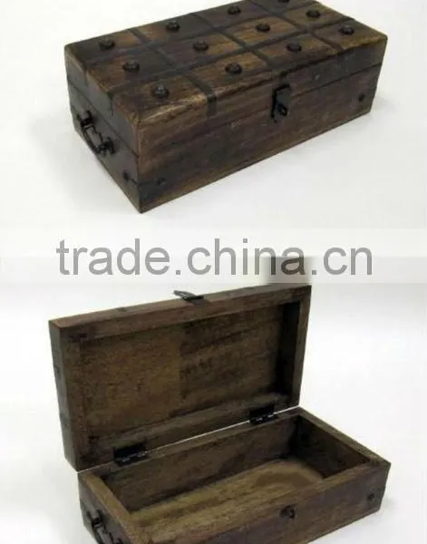 Handicraft Wooden Storage Box, Wooden Treasure Chest Box, Antique Wooden Pirate Chest Boxes