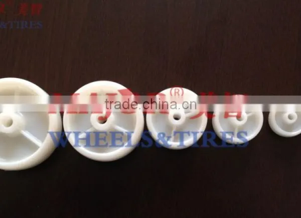 Small pp and Nylon Caster Wheel and Furniture Casters photo-2