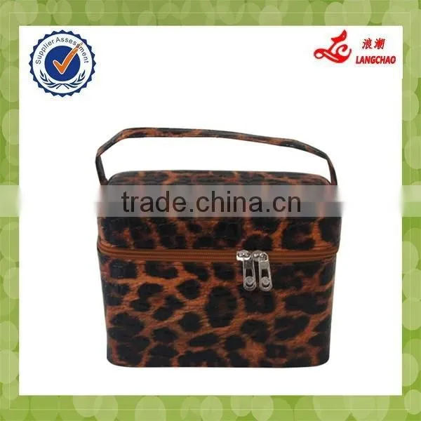 Wholesale Classical Promotional Fashion Case Make Up PU Cosmetic Bag photo-3