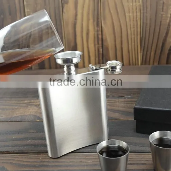 Small Cup Emboosed Mini Hip Falsk photo-2