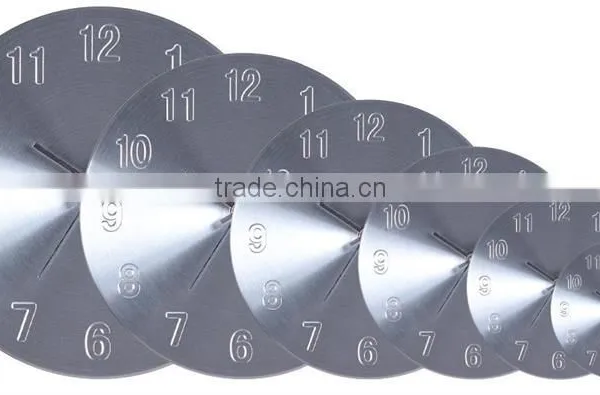 Logo Promotional Customized Aluminum Round Wall Clock China photo-2