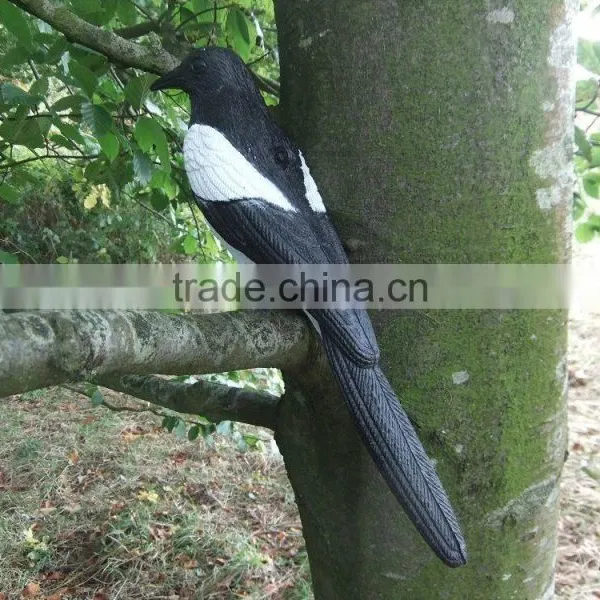 Full Body Flocked Magpie Decoy With Stake photo-5