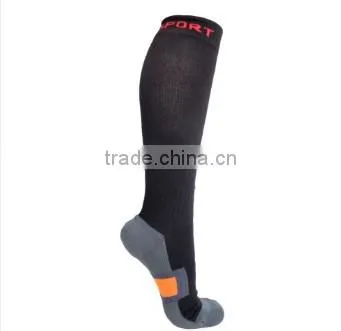 Air Travel Foot Padding With Seamless Toe Compression Socks photo-5