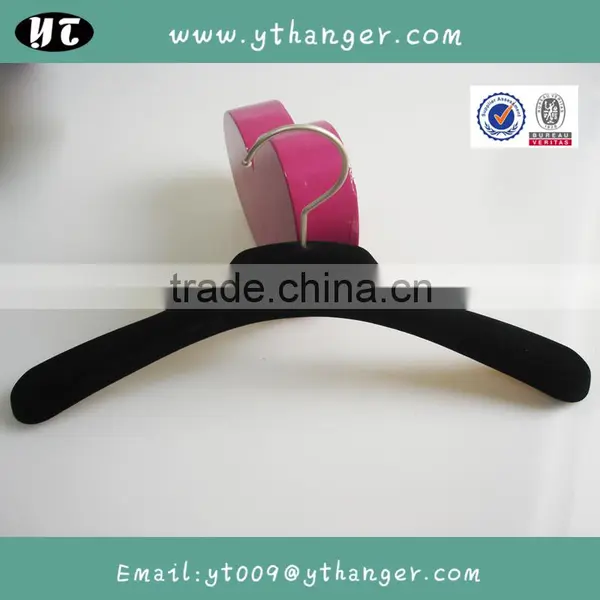 HA7031 Metal Logo Velvet Hanger Luxury Velvet Flocked Coat Non Slip Hanger Supplier's Choice photo-2