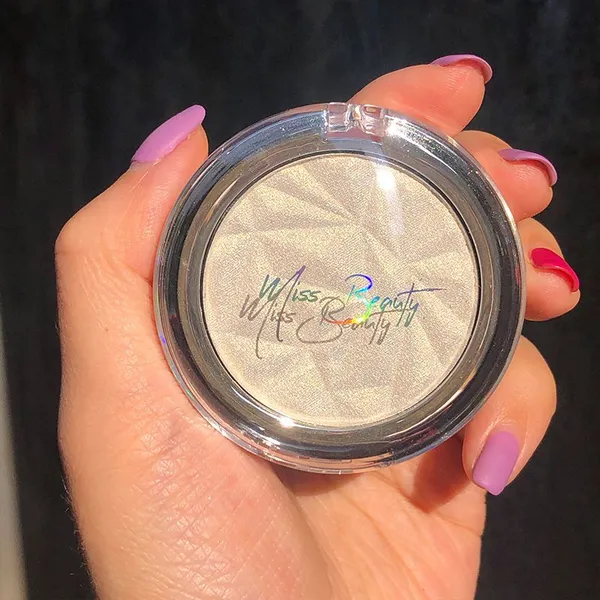 MISS BEAUTY Monochrome High-Gloss Compact Powder photo-5