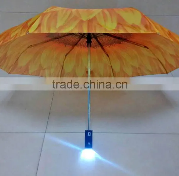 2017 Hot Sale Innovative Design Flashlight Umbrella,LED Umbrella,3 Fold Automatic Umbrella photo-4