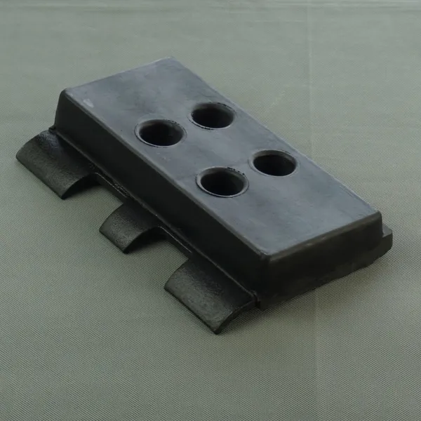 350mm Rubber Track Pads Bolted to Chain Links RP1200 Paver photo-2