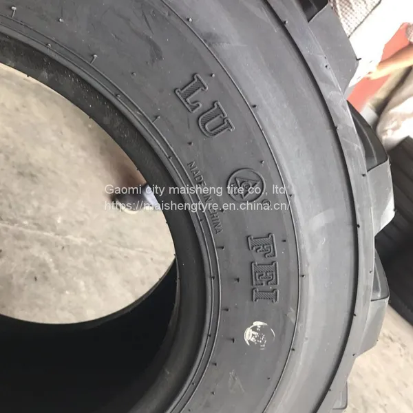 Slide Loader Tyre 10 12-16.5 14-17.5 10 12R16.5 Vacuum Tyre photo-3