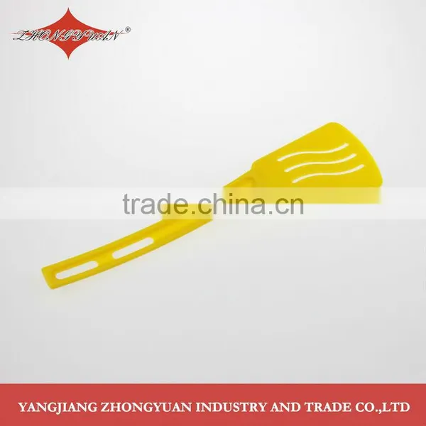 New as Seen on tv Products 2014 Plastic Hole Handle Mini Slotted Spatula photo-3