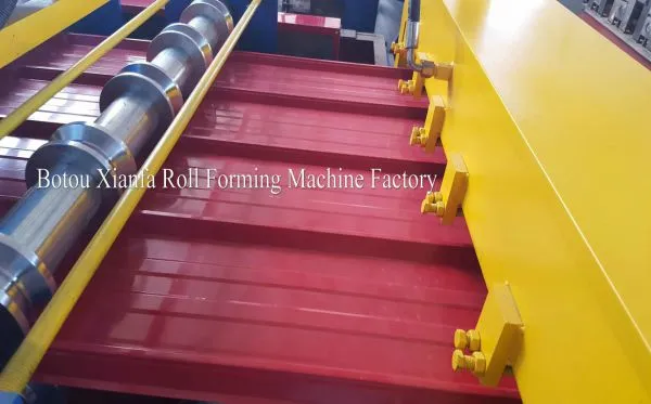 IBR Double Galvanized Roofing Sheet Roll Forming Machine photo-4