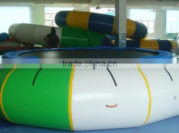 Funny Inflatable Mini Trampoline , Swimming Pool Trampoline photo-2