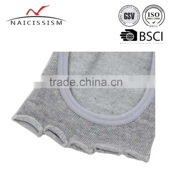 Wholesale Fashionable Pilates Socks photo-3