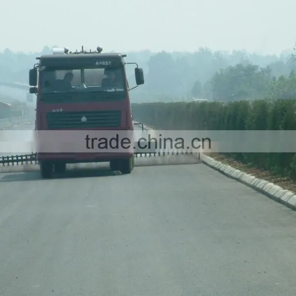 ASPHALT DISTRIBUTOR 12000L FULL-AUTO TYPE HOWO TRUCK photo-3