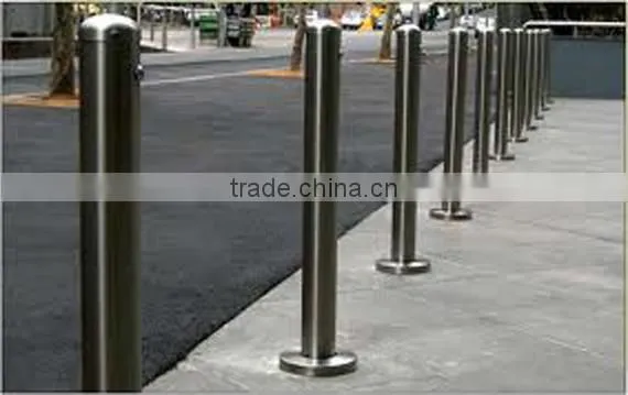 China 304 Stainless Steel Road Bollards Supplier photo-4