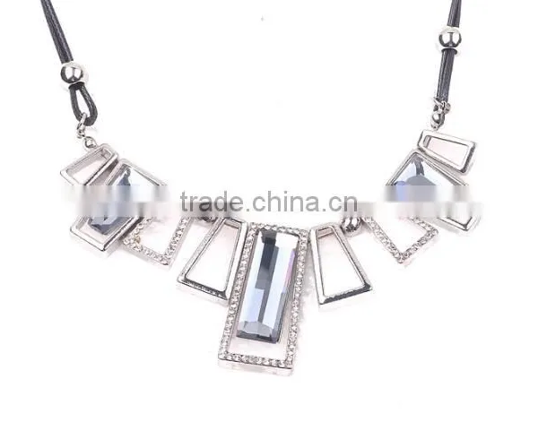 Zm34535a Fashion Necklace Elegant Ladies Short Choker Necklace Jewelries photo-4