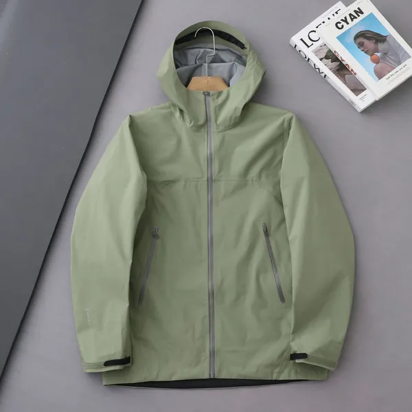 Outdoor Sports Women's Waterproof Golf Fashionable Jacket and Raincoat photo-4