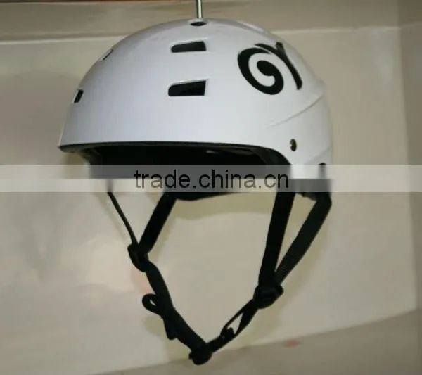 White Fashionable Design Skating Helmet Skate Classic Style photo-3
