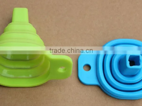 FDA and LFGB Food Grade Colorful Silicone Collapsible Foldable Funnel photo-3