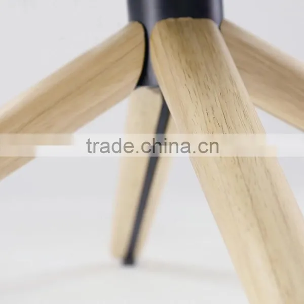 Replica Modern Husk Chair, Husk Outdoor Chair in Metal Legs photo-4