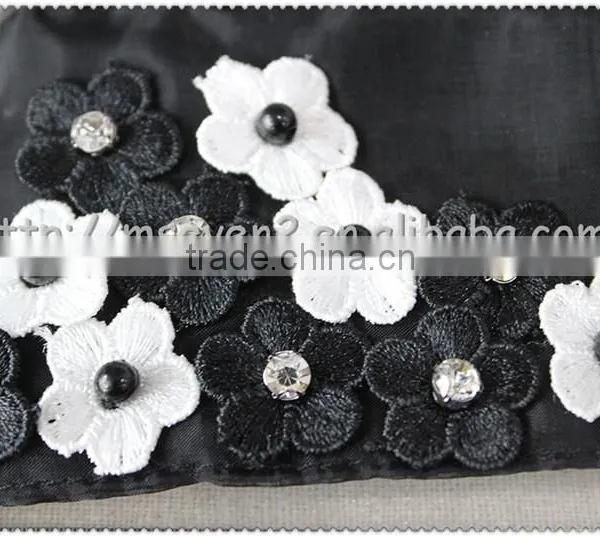 Customized Angle Shaped Beaded Necklace, Black Collar With Flower Beaded for T-shirt photo-6