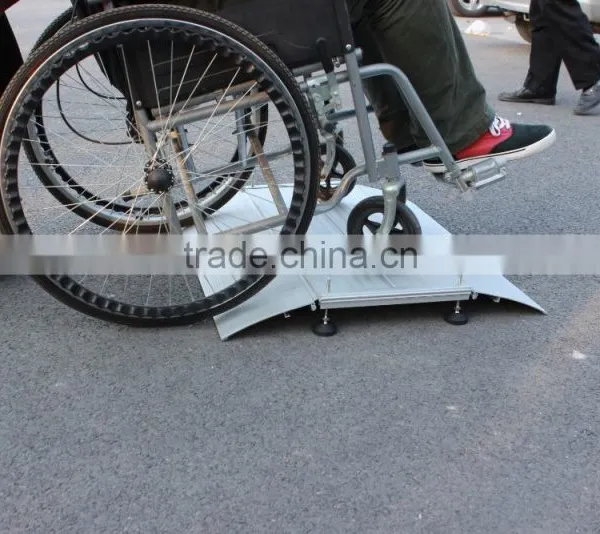 Customized Design Lightweight Aluminium Alloy Folding Wheelchair Ramp photo-3