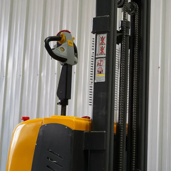 Electric Hydraulic Pallet Stacker 2T 3T 4m Lifting Height Electric Stacker Lift Electric Forklift Lift Electric Pallet Stacker photo-4