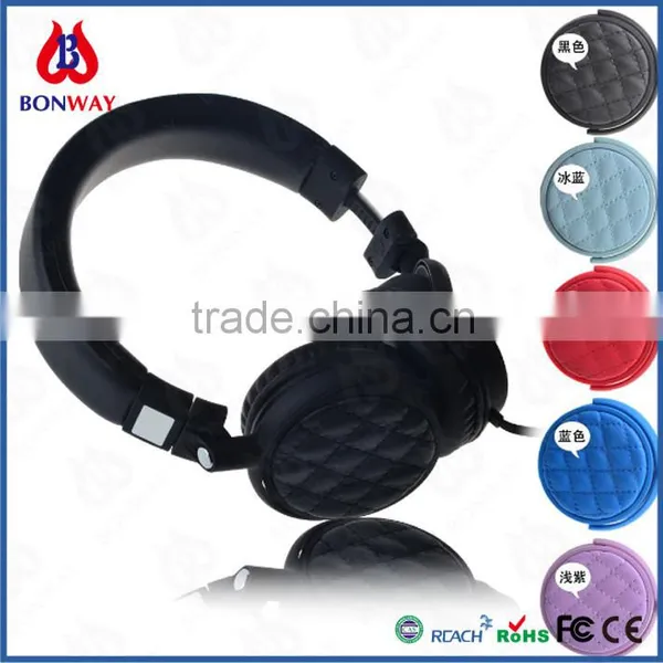 Super-bass Stereo Foldable Leather Headset for Travelling photo-4