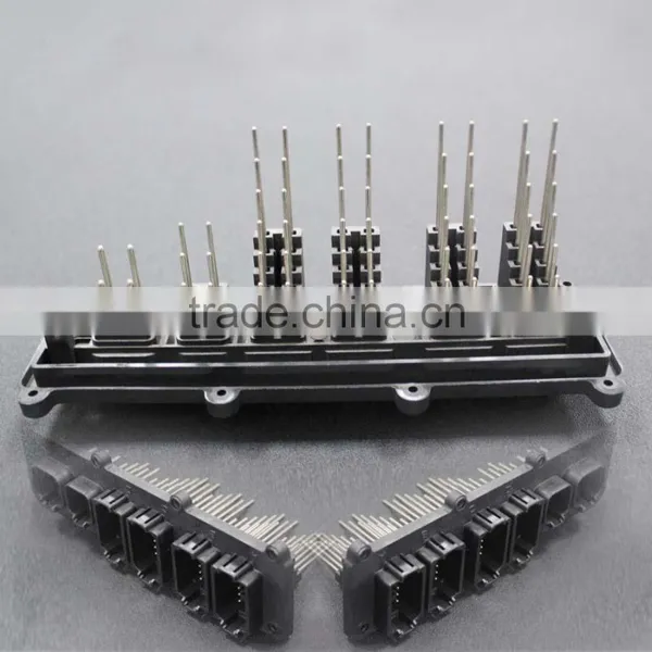Hot New Products For 2015 Plastic Electronic Socket Injection Mould Maker photo-2