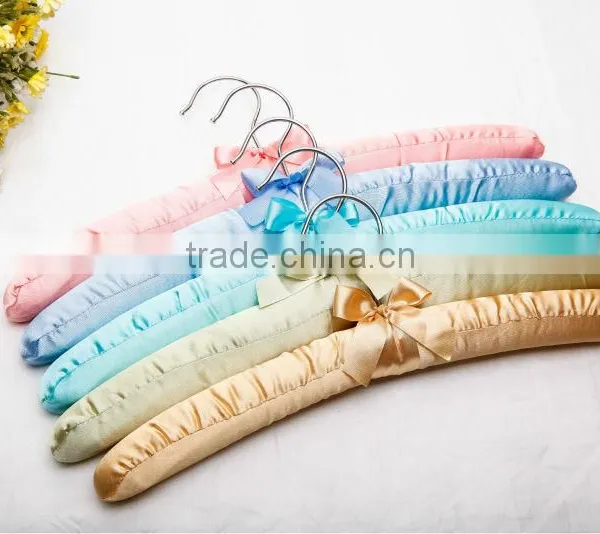 GARMENT INDOOR SATIN CLOTH HANGER photo-2