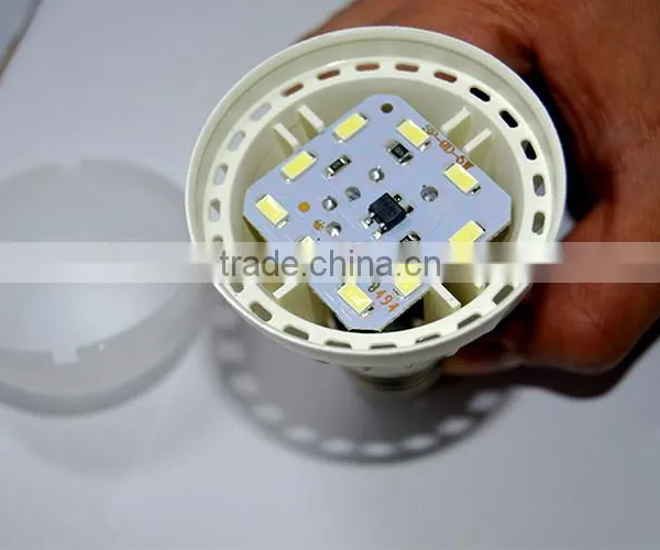 Very Cheaper 3W,5W,7W ,9W 90ml/w E27/E14 LED Bulbs photo-3