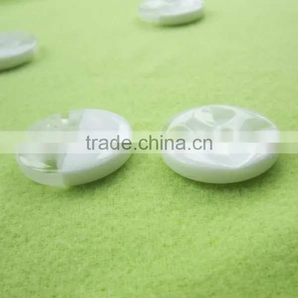 Wenzhou Qiaotou Factory Resin Overcoat Buttons 4 Holes Button photo-2