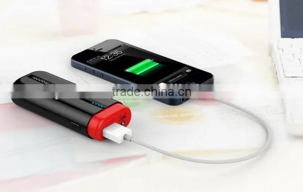 100% Real 4000mAh Capacity Emergency Chargers With 4 LED Power Indicator and Hand Light photo-4