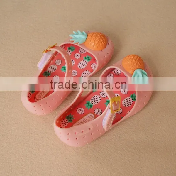 2016 Cute Pineapple Jelly Shoes Heel Jelly Shoes Cool Korean Summer Soft Bottom Girls Sandals