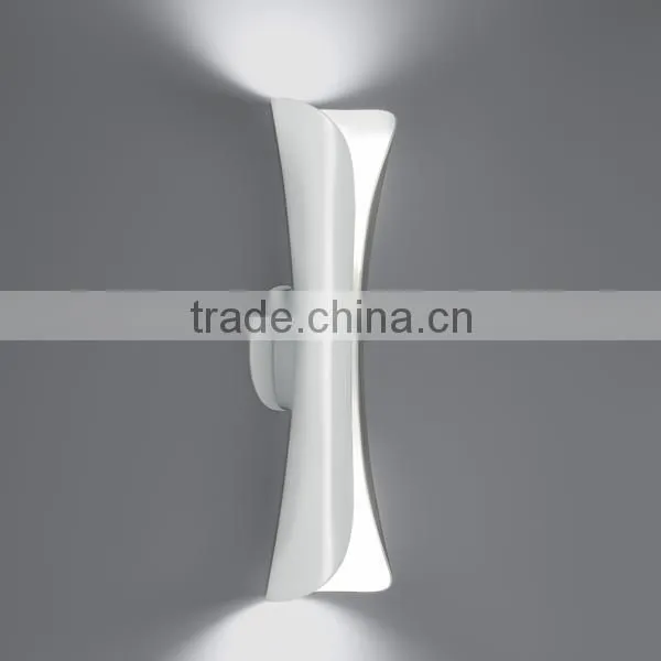 0815-1 Spherical Wall Support Bracket Dimmable Wall Lamp Indirect Fluorescent for a Corner Light