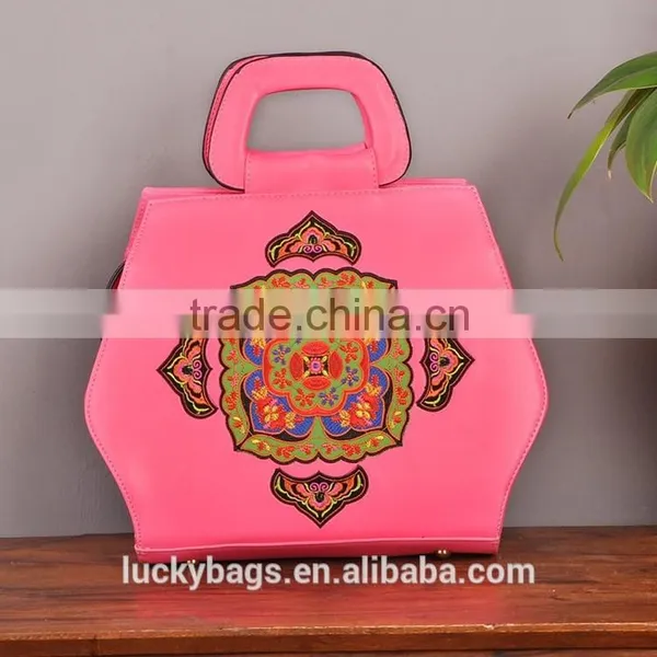 China Embroidery Original National Handbag Big Bulk Women Handbag photo-3