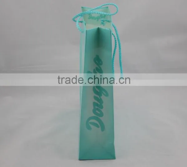 Simple and Practical Paper Bag Clothing Package Shopping Bags photo-2