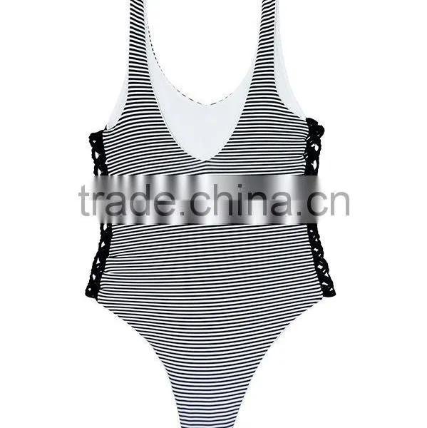 Ladies Black and White Stripe and Side Braid One-piece Swimwear photo-4