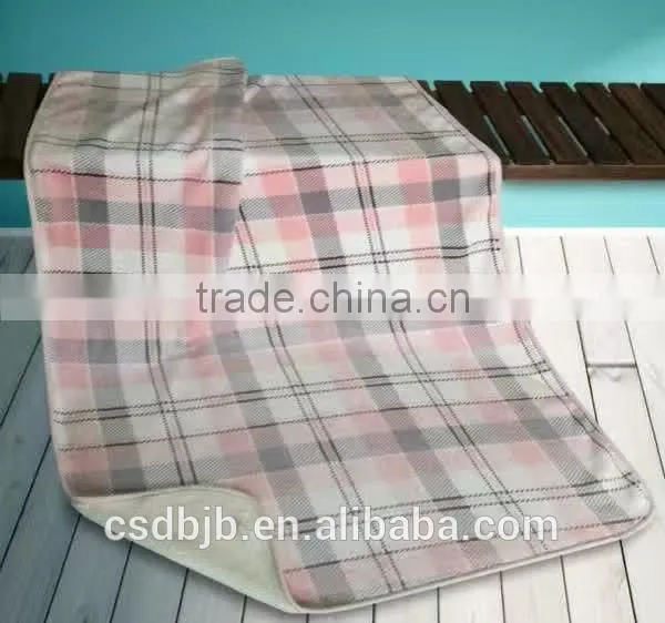 China Factory 100% Polyester Check Design Throw Flannel Sherpa Blanket