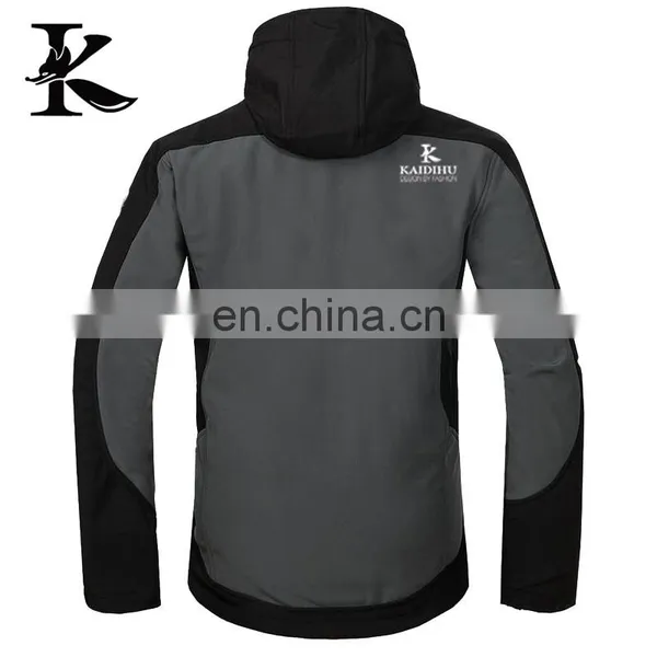 Breathable Hiking Jacket Men's Water Resistant Hooded Softshell Jacket photo-3