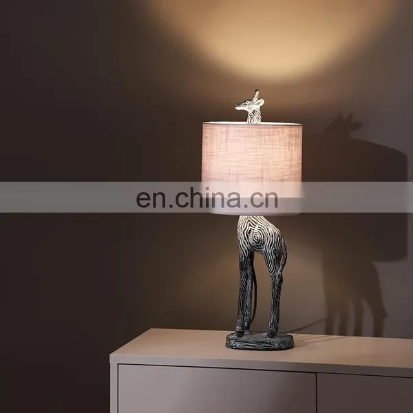 Indoor Lighting Giraffe Animal Shape Antique Resin Cheap Desk Lamps for Table Decoration photo-6