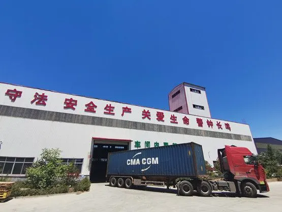 Exported to Indonesia With a Width of 8 Meters, a Length of 420 Meters, and a Thickness of 0.50mm HDPE Geomembrane photo-4