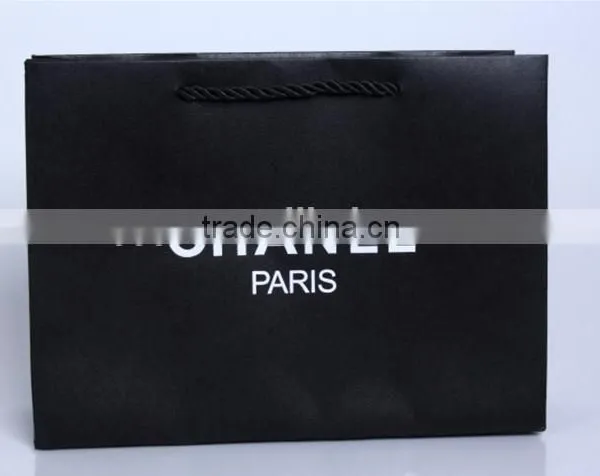 Products New Logo Decoration Elegant Black Handle Paper Bag for Luxury Shop Promotion photo-3