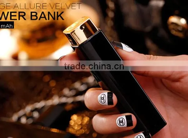 Gift Promotional Famous Brand Perfume OEM Mini Lipstick Mobile Phone Cell Phone 3000mAh Power Bank photo-3