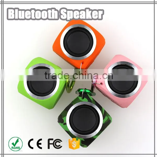 Hoverboard with bluetooth speaker