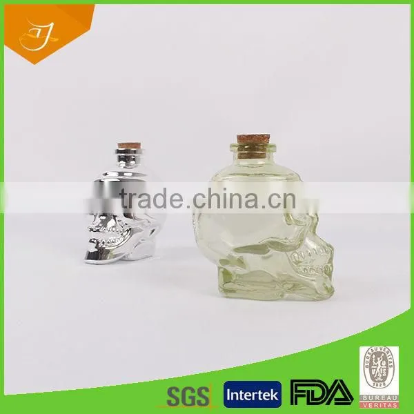 New Products China Made Vodka Bottle,Unique Glass Bottle And Cups With Skull Shape Wine Bottle photo-3