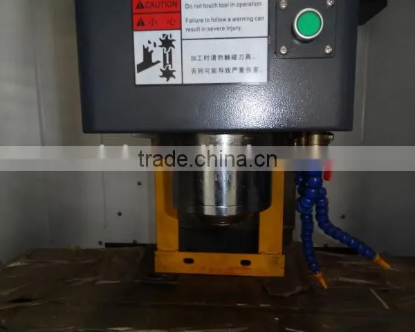 China Economical VERTICAL MACHINE CENTER VMC1580 photo-3